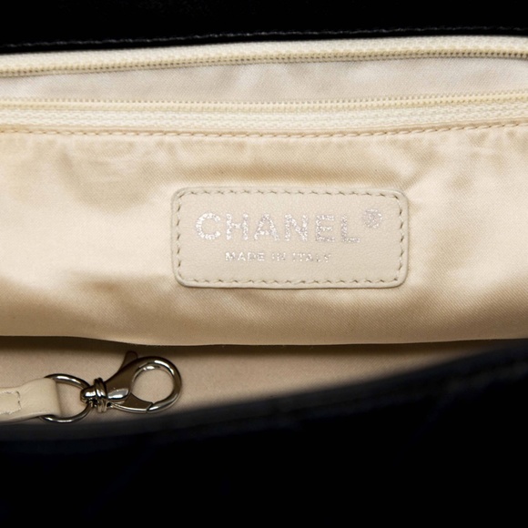 Chanel Lambskin Seasonal Flap Bag Black - Picture 13 of 13